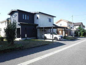 富山県富山市月岡西緑町
