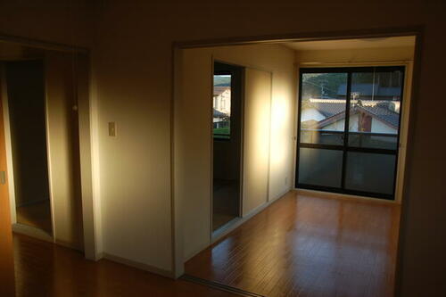 フレグランスビオラ_内装_4