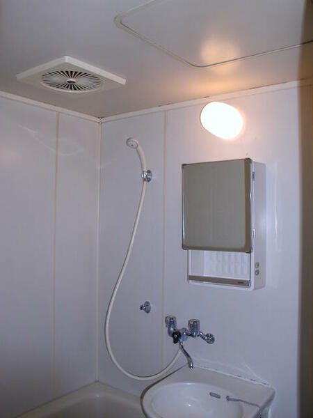 apartment 埼玉県北足立郡伊奈町栄１丁目
地図を見る