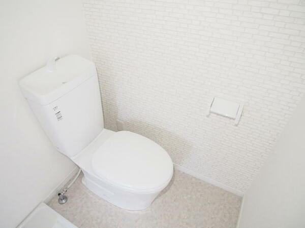 画像6:バス・トイレ別で便利です。（同タイプのお部屋です）