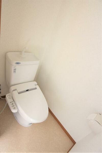 画像10:温水洗浄暖房便座トイレ