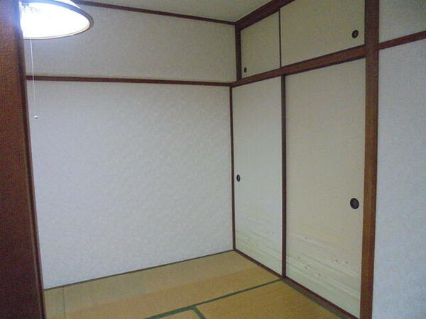 画像14:畳の部屋を撮影しました。