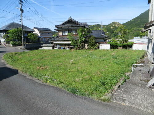 Land, Ureshino, Saga