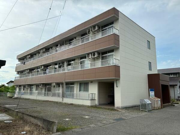 apartment 福島県会津若松市門田町大字黒岩字石高
地図を見る