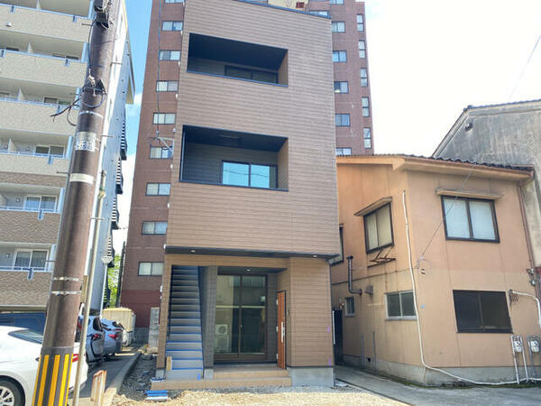 富山県富山市石倉町(賃貸アパート1DK・2階・30.92㎡)の写真 その1