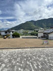 山梨県甲州市塩山赤尾
