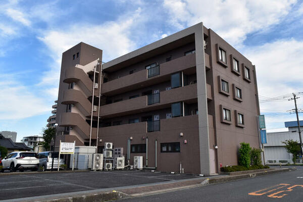 apartment 埼玉県入間市下藤沢２丁目
地図を見る