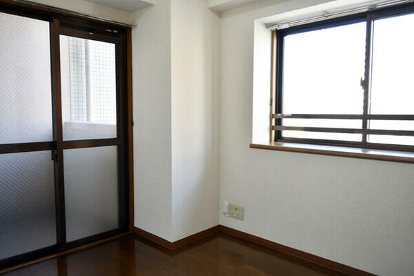 apartment 埼玉県入間市下藤沢２丁目
地図を見る