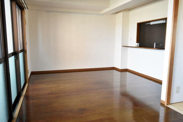 apartment 埼玉県入間市下藤沢２丁目
地図を見る