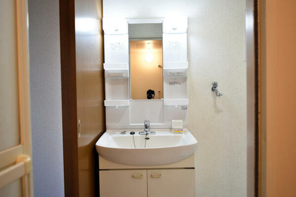 apartment 埼玉県入間市下藤沢２丁目
地図を見る