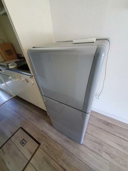 画像4:一人暮らしには十分な大きさの冷蔵庫も完備しています◎