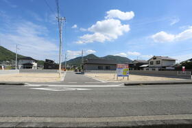 香川県坂出市川津町