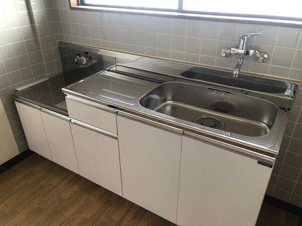 apartment 埼玉県八潮市中央２丁目
地図を見る