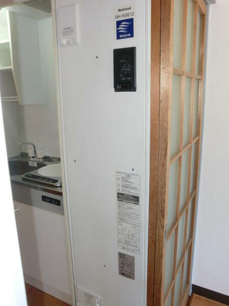 画像15:電気温水器