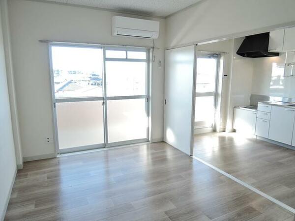 apartment 茨城県那珂郡東海村舟石川駅西３丁目
地図を見る