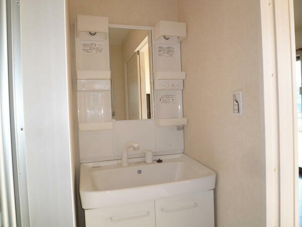 detached 群馬県邑楽郡邑楽町大字中野
地図を見る