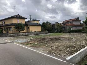 石川県能美市下開発町