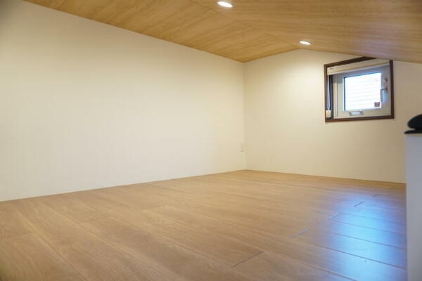 detached 東京都文京区小日向３丁目

地図を見る