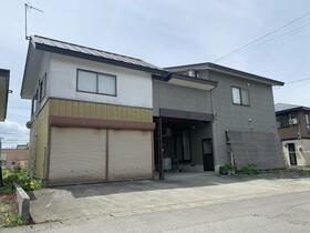 山形県米沢市万世町桑山