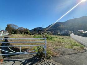山梨県南都留郡西桂町小沼