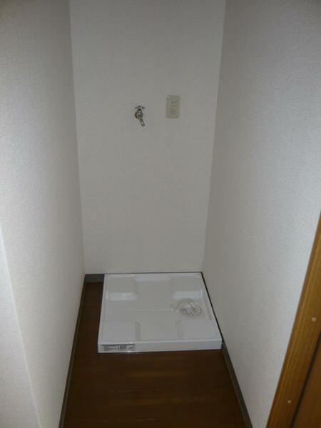 画像12:室内洗濯機置場