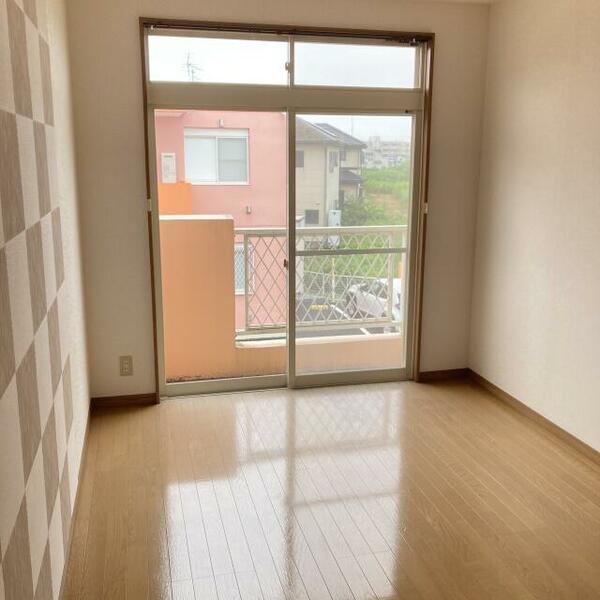 apartment 茨城県高萩市大字高戸
地図を見る