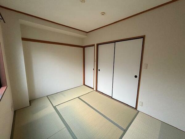 detached 東京都福生市南田園１丁目

地図を見る