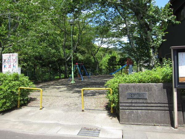 画像4:隣の公園
