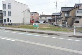 富山県砺波市一番町