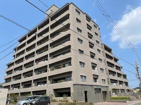 ロイヤルガーデン伏石