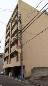 岩清尾マンション