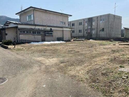 Land, Yuzawa, Akita