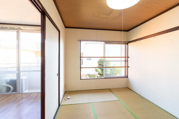 apartment 埼玉県幸手市中５丁目
地図を見る