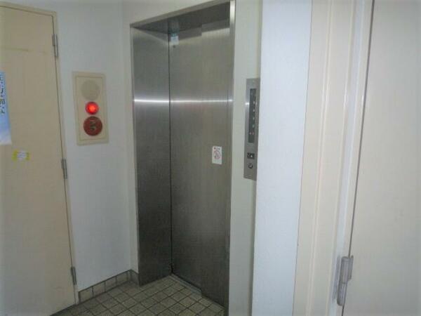 画像15:エレベーター完備
