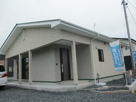 宮城県栗原市築館字左足北