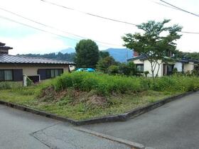 山梨県富士吉田市新屋２丁目