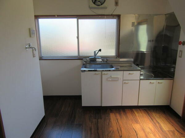 detached 山形県米沢市窪田町窪田
地図を見る