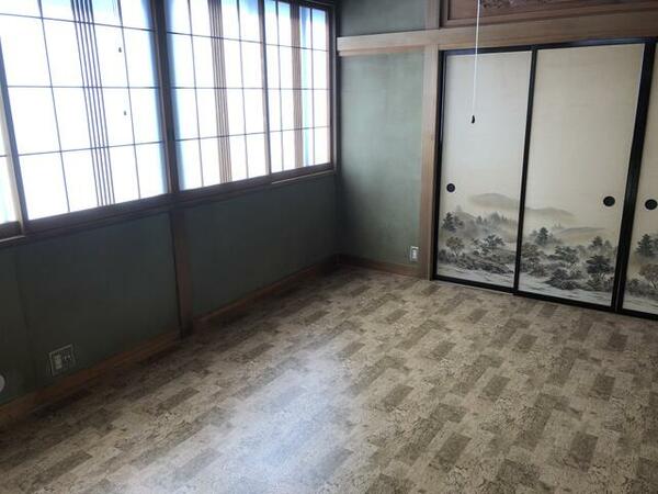 detached 福島県福島市飯坂町湯野字舘下

地図を見る