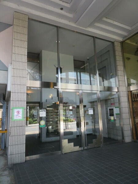 大阪府八尾市陽光園２丁目(賃貸マンション3LDK・1階・61.20㎡)の写真 その3