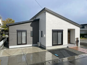 徳島県板野郡藍住町富吉字穂実