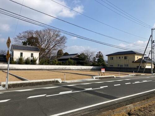 土地, 香川県 仲多度郡まんのう町