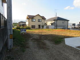 愛媛県西条市小松町新屋敷