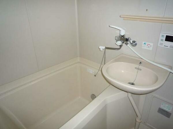 apartment 群馬県邑楽郡邑楽町大字篠塚
地図を見る