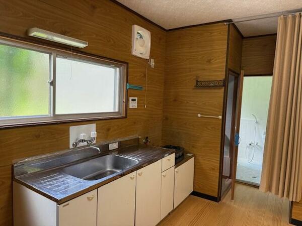 detached 群馬県吾妻郡嬬恋村大字鎌原大カイシコ区画番号　28
地図を見る