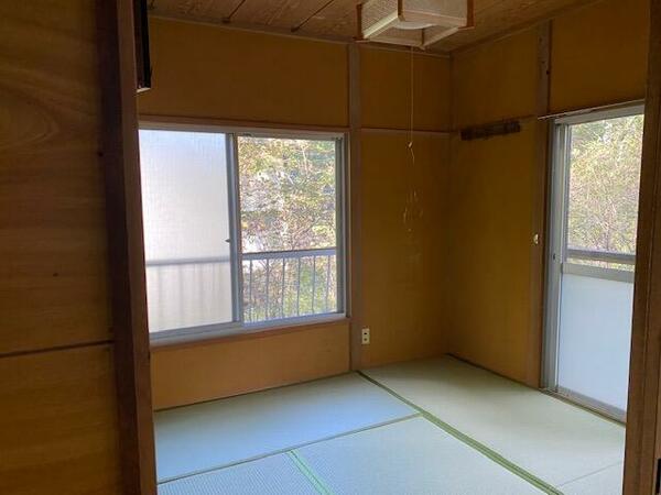 detached 群馬県吾妻郡嬬恋村大字鎌原大カイシコ区画番号　28

地図を見る