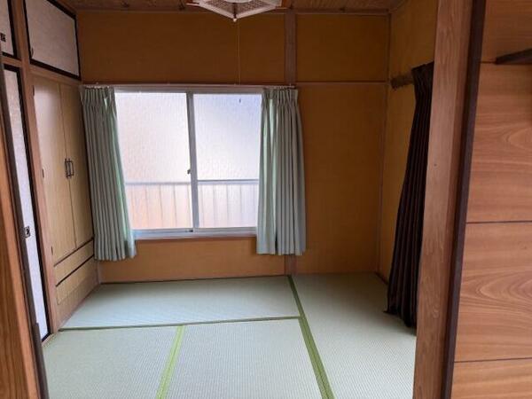 detached 群馬県吾妻郡嬬恋村大字鎌原大カイシコ区画番号　28
地図を見る