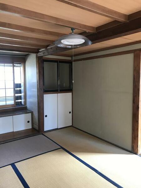 detached 山形県米沢市春日２丁目

地図を見る