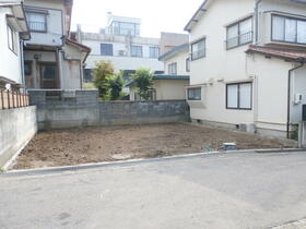 石川県金沢市泉が丘1丁目