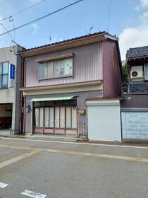 富山県高岡市内免２丁目
