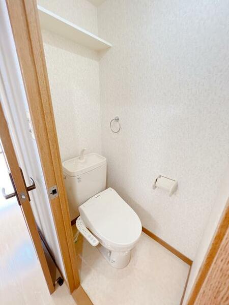 画像12:トイレにはウォシュレット設置。